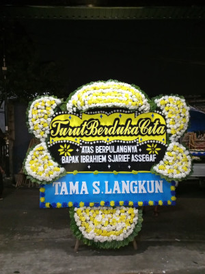 Papan Bunga Duka di Kaluat